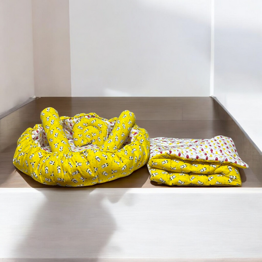 Sleeping Nest & Comforter